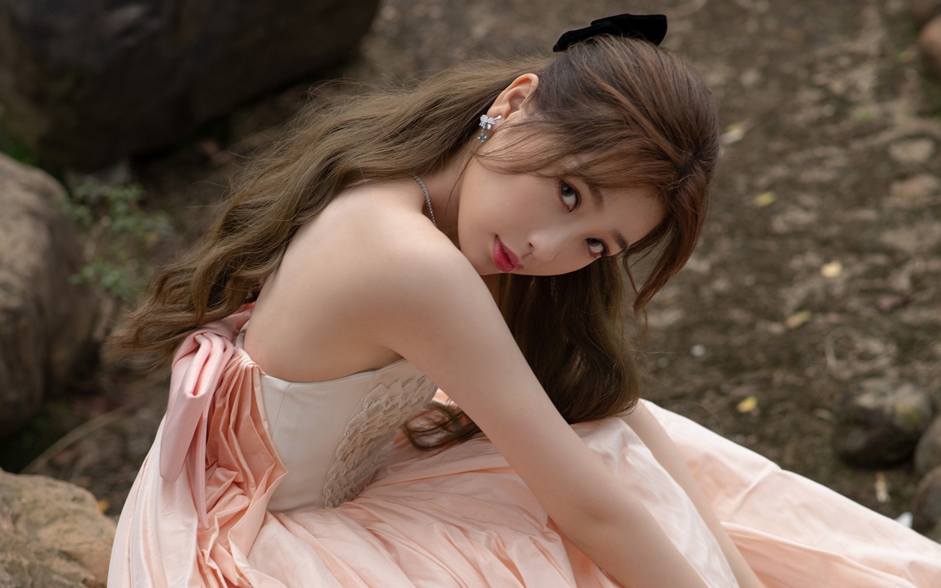 各大俱乐部战术升级,转会引援成为最佳选择,转会投入