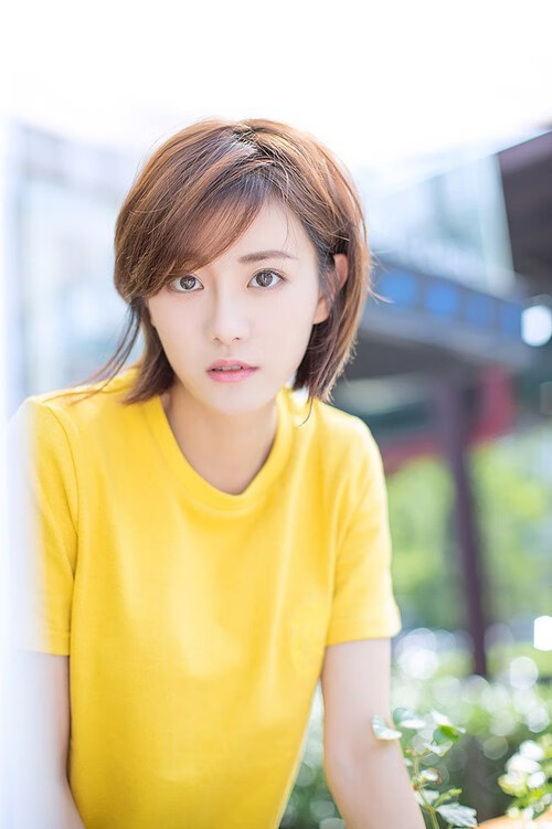 德甲足球逐渐变得更具观赏性和战术性，德甲新赛季足球