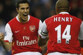 kaiyun.com-女子篮球增加快速反击训练提高比赛节奏，女子篮球基础训练动作